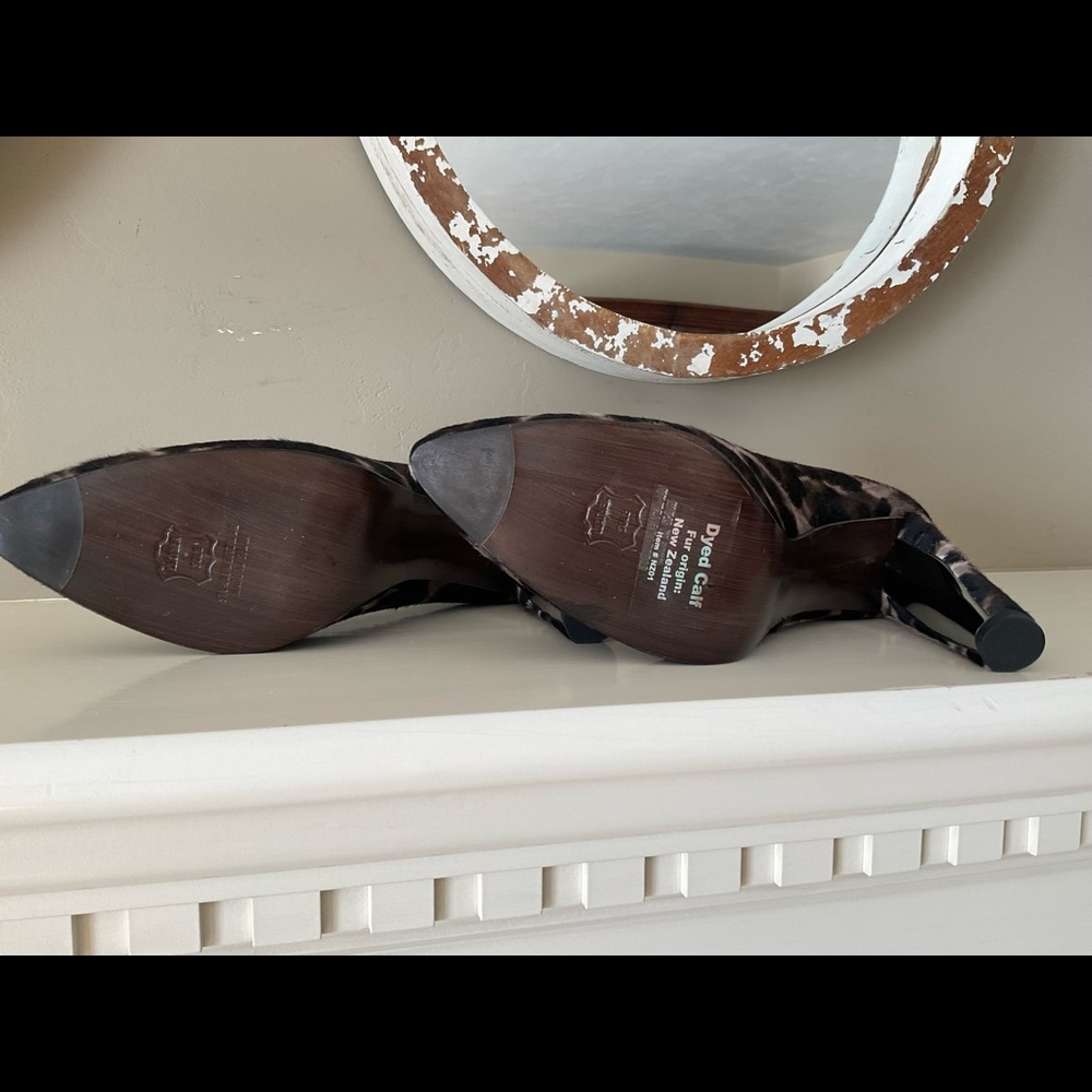 Stuart Weitzman  calf hair pump - Picture 7 of 10